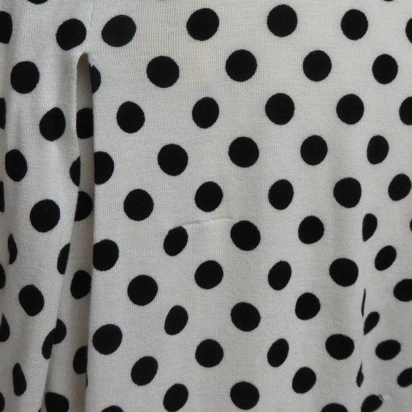 New with tags, Women's Max Studio rayon top, Size Medium - Picture 4 of 4